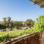 Caletta Nest 10 - Klodge بورتو روتوندو